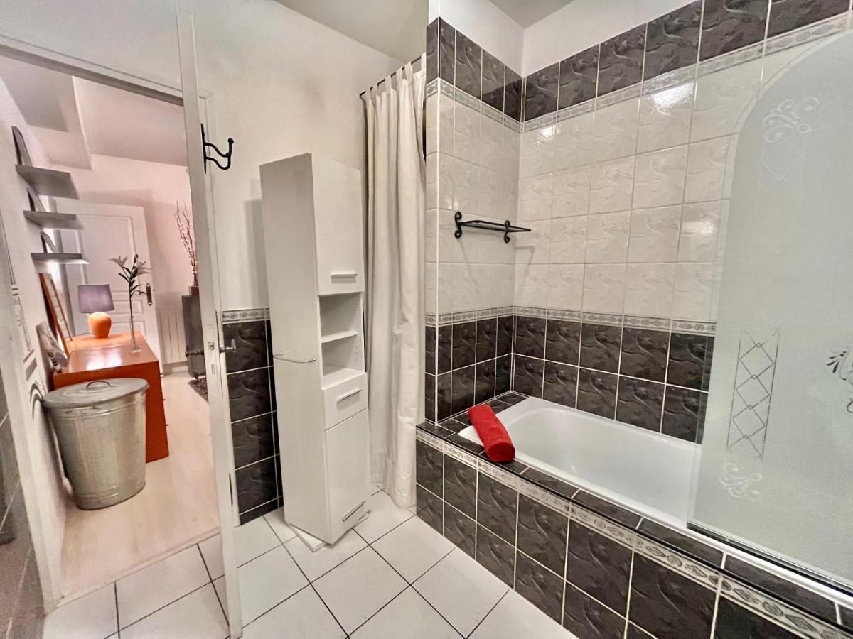 Très Bel Centre De 5/6 P / 2 Ch Appartamento Parigi
